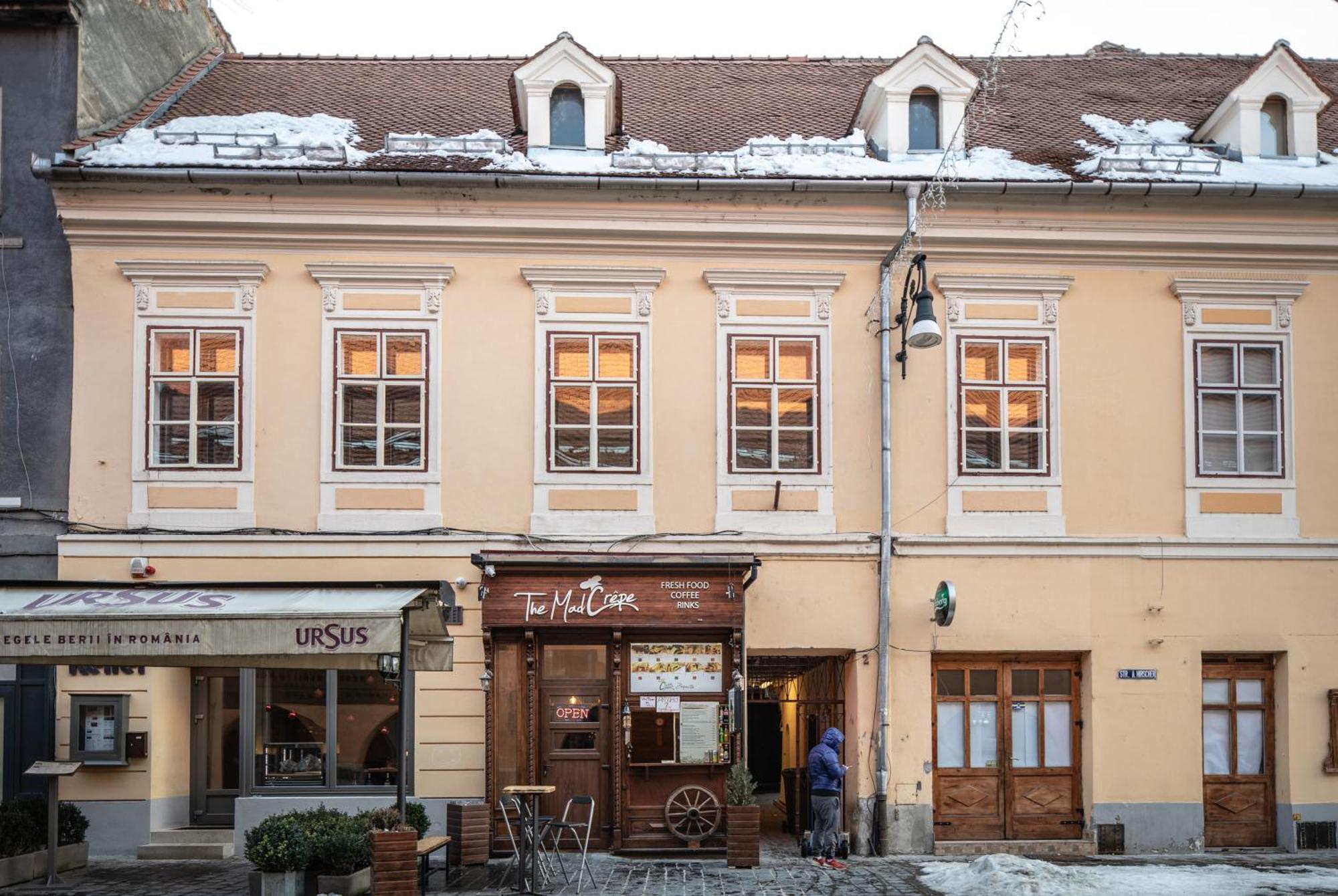 Hirscher Apartments Braşov Buitenkant foto