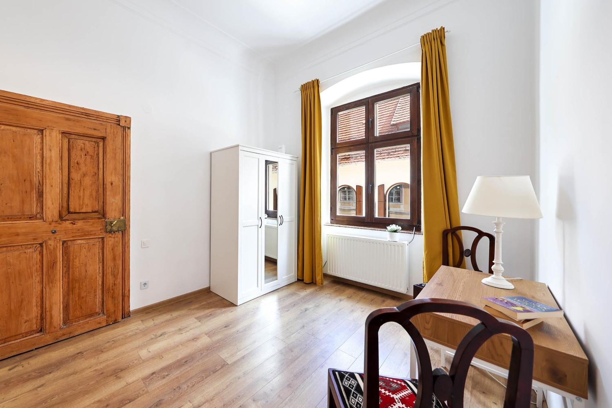 Hirscher Apartments Braşov Buitenkant foto