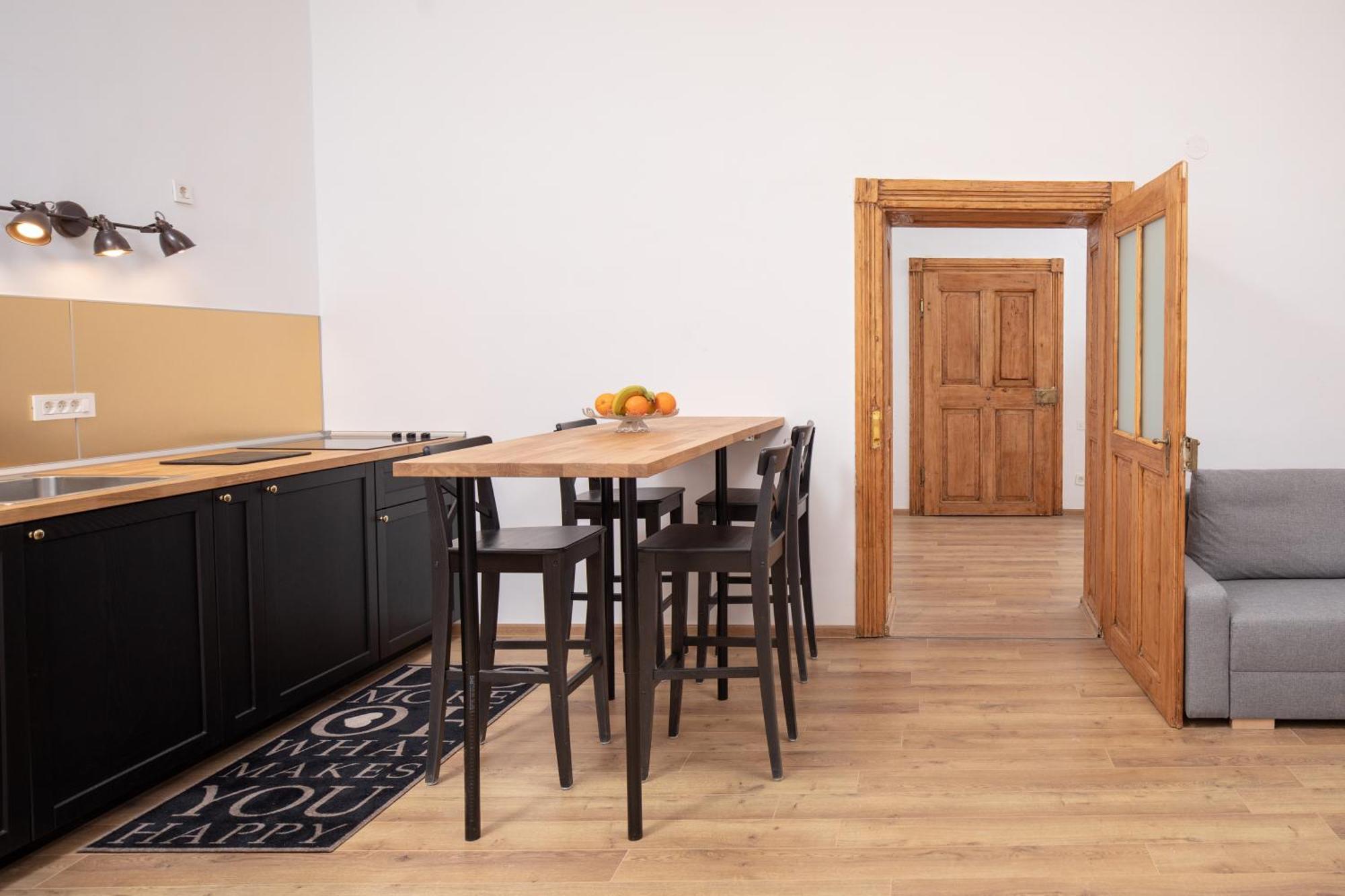 Hirscher Apartments Braşov Buitenkant foto