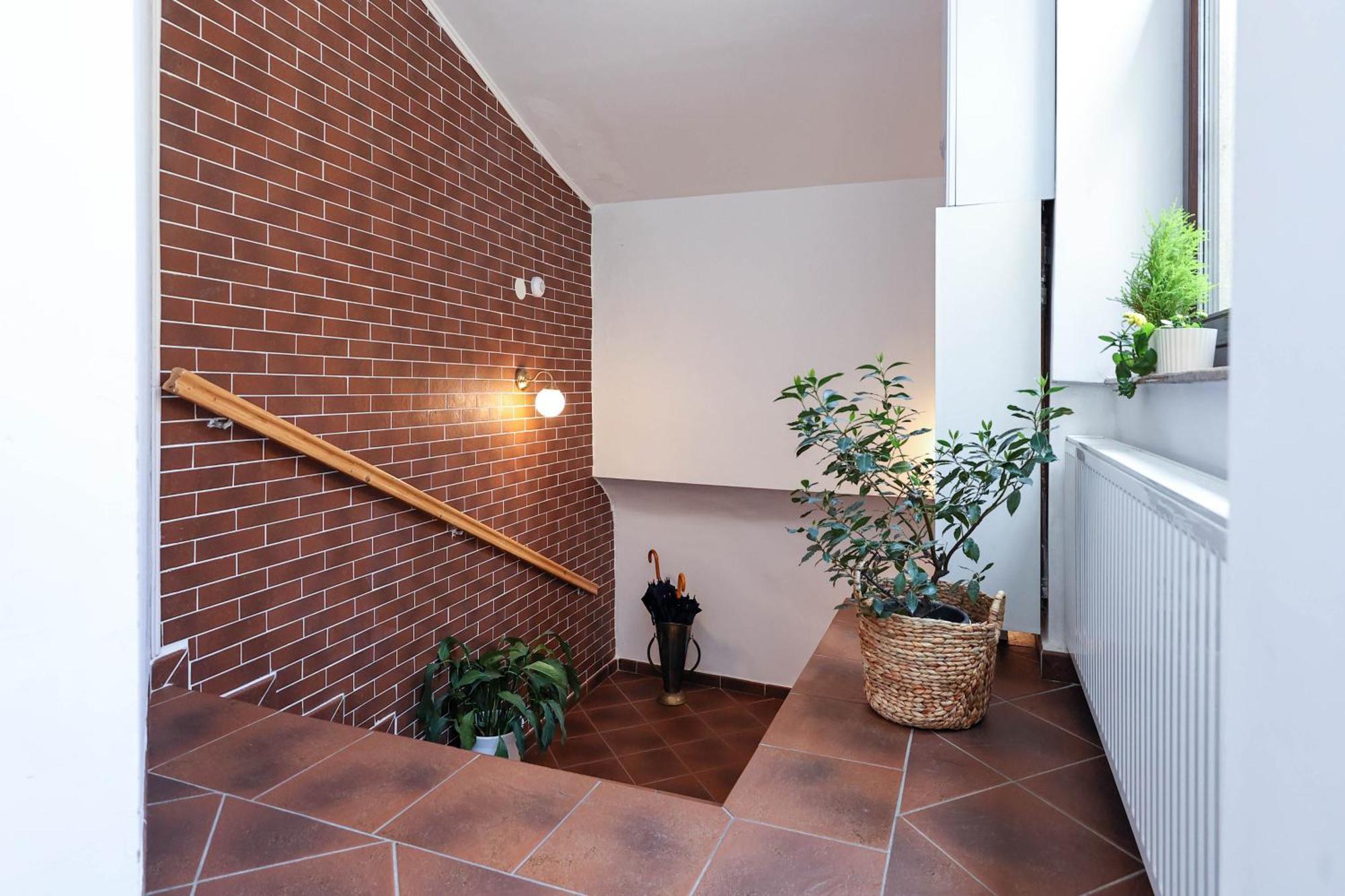 Hirscher Apartments Braşov Buitenkant foto